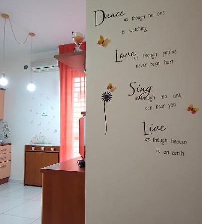 בארי Mariposa Guest House מראה חיצוני תמונה