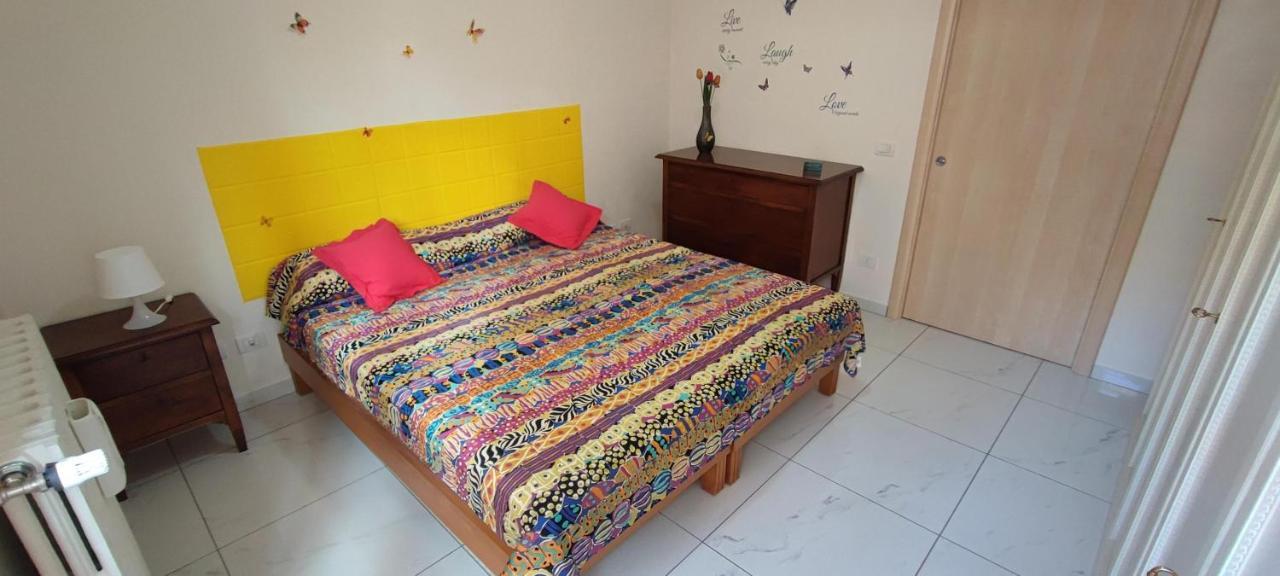 בארי Mariposa Guest House מראה חיצוני תמונה